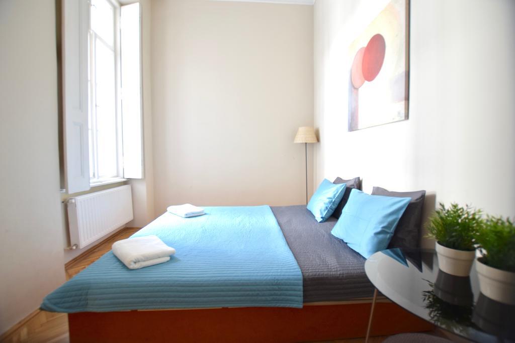 Standard Apartment By Hi5 - Muzeum 5 부다페스트 외부 사진
